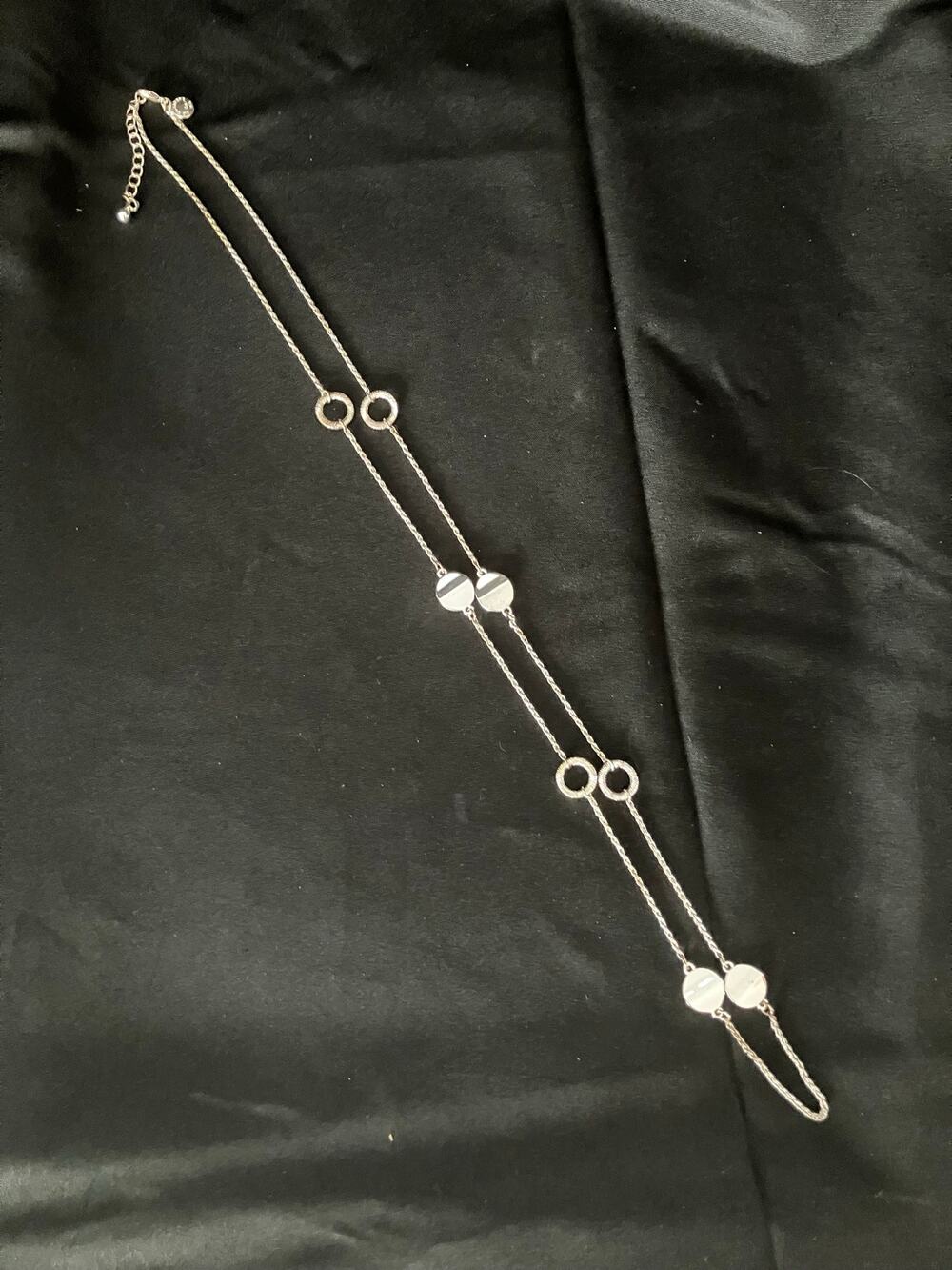 Liz Claiborne Silver Tone Long Necklace Circle Disc Station Chain 38"